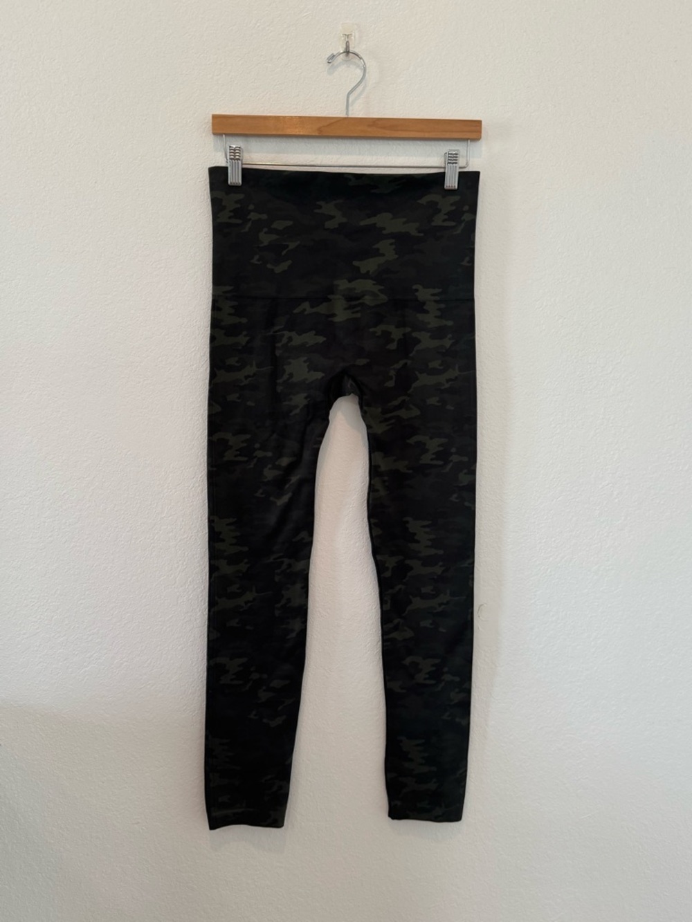 Spanx by Sarah Blakey High-Waist Camo Leggings - Black/Olive 1X